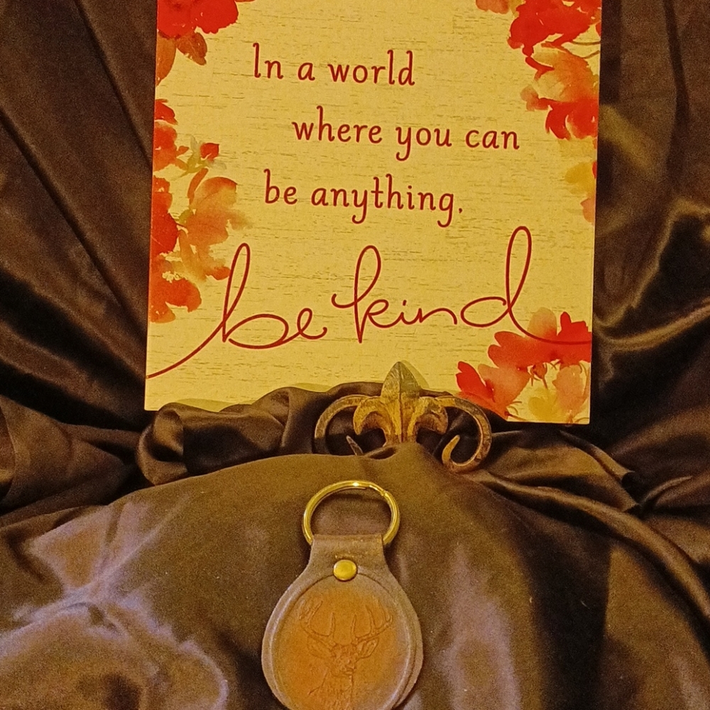 👐Handcrafted👐 leather keychain: DEER/BUCK